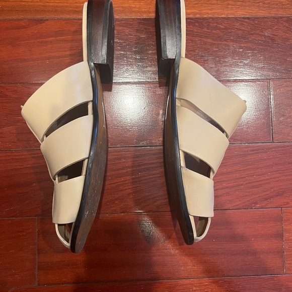 The Dixson Fisherman Mule from Madewell - Picture 5 of 8